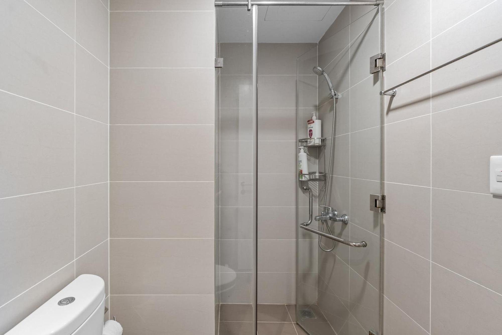 Cozy 2 Bedrooms Condo In T1 Masteri Thao Dien, Fully Furnished With Full Amenities 胡志明市 外观 照片